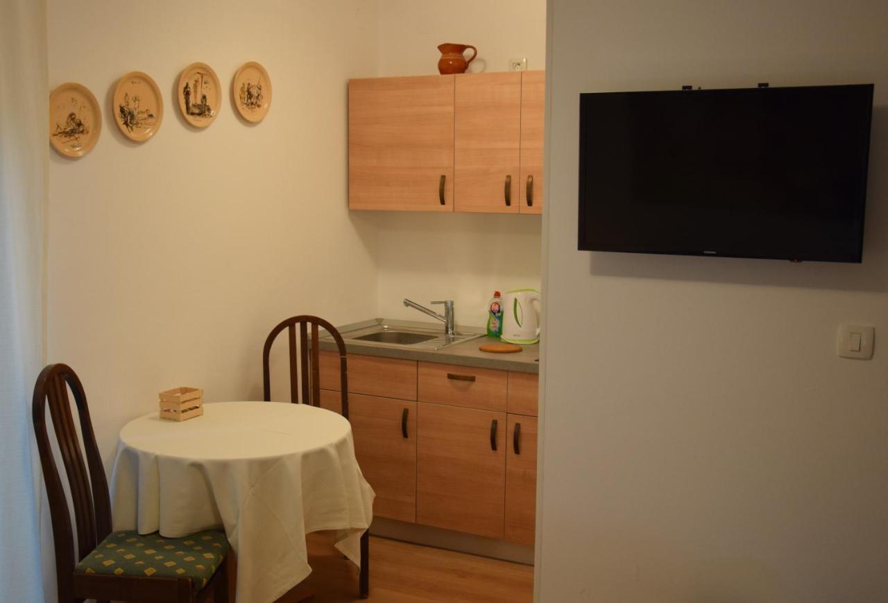 Rooms Ribnikar ポストイナ エクステリア 写真